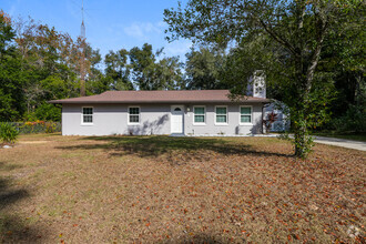 Building Photo - 3 Bedroom in Citrus Springs, FL!