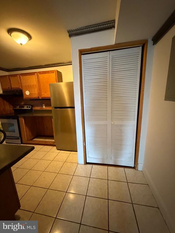 Building Photo - 1841 W Lexington St