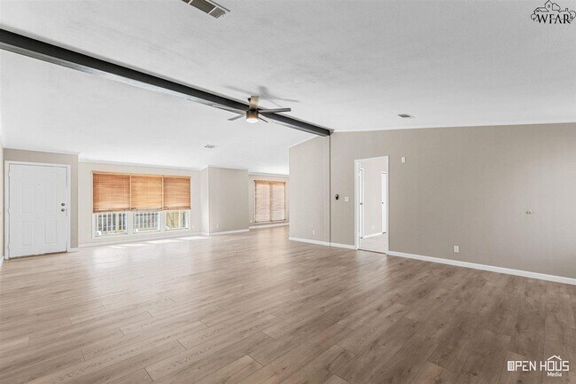 Building Photo - 110 S Preston Rd