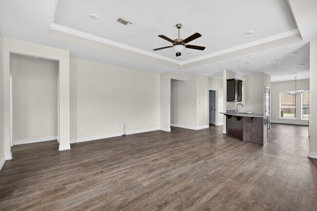Building Photo - 15610 Ridge Ct