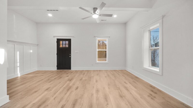 Building Photo - 55 Reed St NE