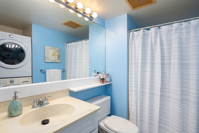 Building Photo - Makakilo Cliffs - Unfurnished 2 bedroom, 2...