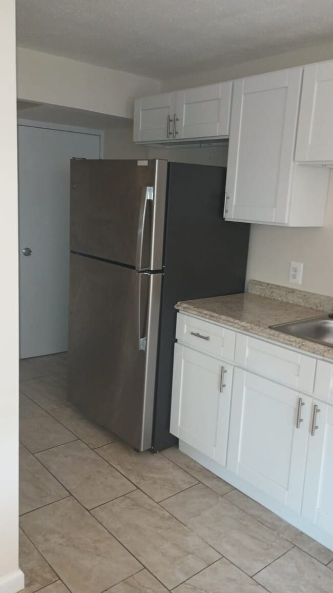 Building Photo - 7423 St Patricia Ct