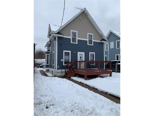 Building Photo - 522 View St