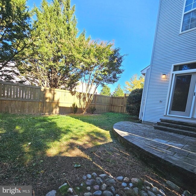 Building Photo - 13120 Misty Glen Ln