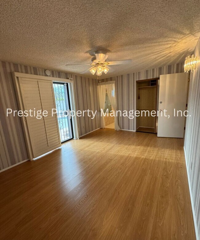 Building Photo - This 3/2 East Side Home Has It All AND more!