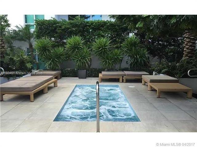 Building Photo - 951 Brickell Ave