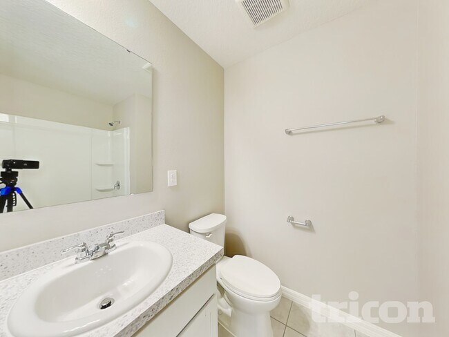 Building Photo - 624 Bullrush Ct