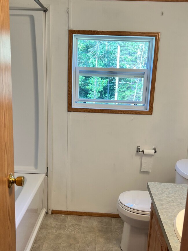 Building Photo - 32 Ginas Way