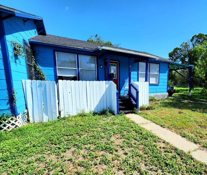 Building Photo - 810 E Doddridge Ave