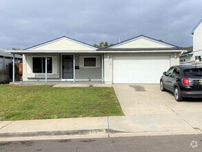 Building Photo - Spacious three bed two bath home in Santee