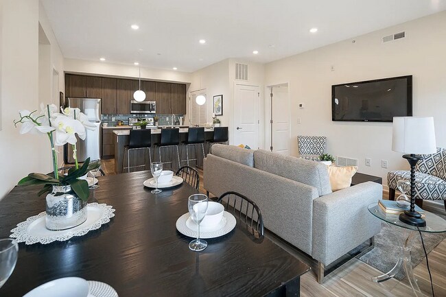 Building Photo - 1651 N 5th St