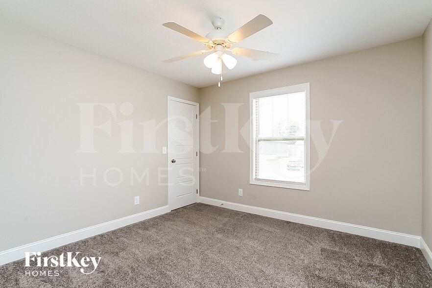 Building Photo - 1186 Ewing Wy