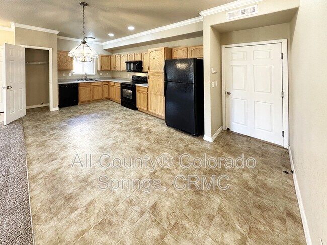 Building Photo - 4880 Kerry Lynn View