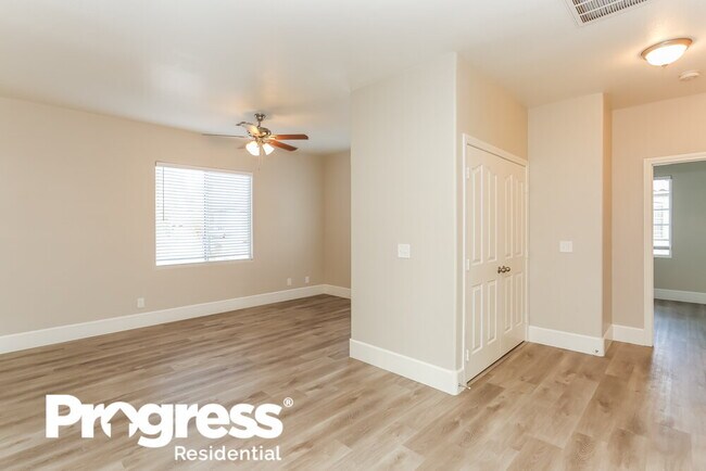 Building Photo - 8913 Trickling Springs Ct