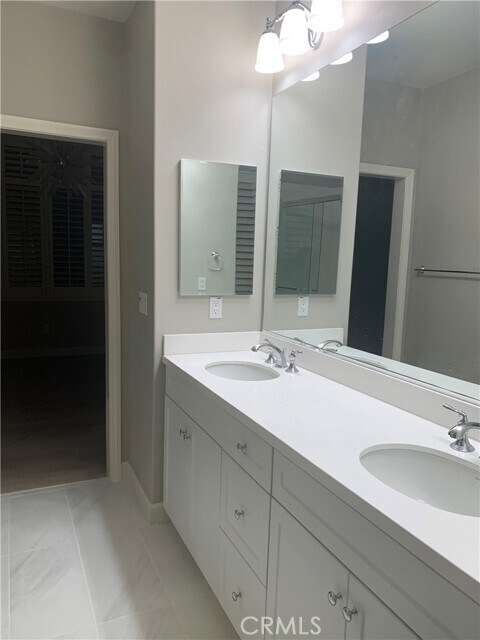 Building Photo - 51 Kempton