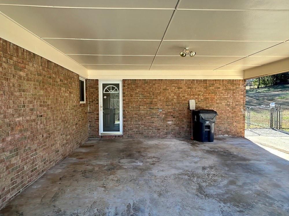 Building Photo - 4642 Elmherst Dr