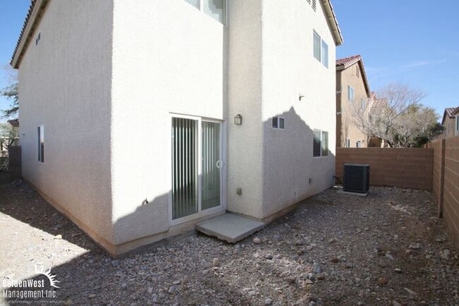 Building Photo - Charming 3Bdm 2.5Ba Home in Las Vegas