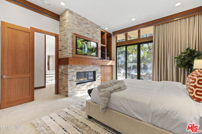 Building Photo - 17424 Cumpston St