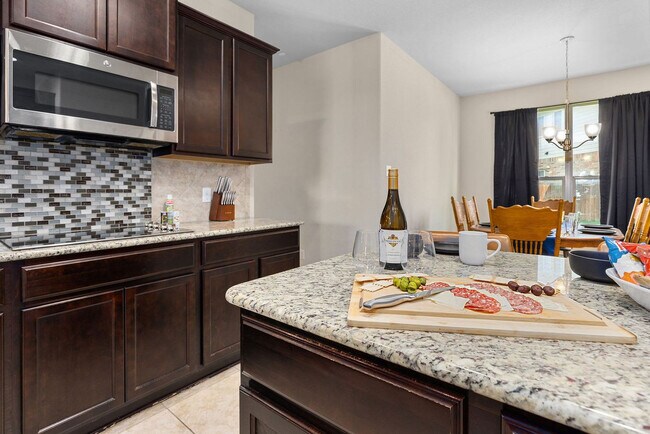 Building Photo - 4905 Ledgestone Trail