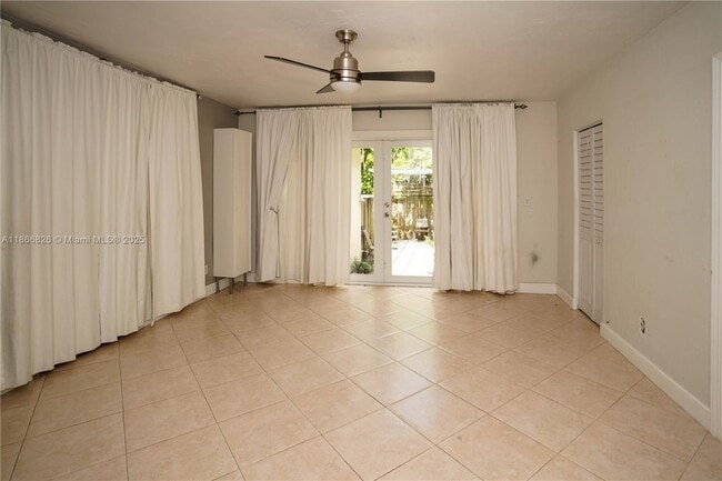 Building Photo - 2280 SW 16th Ct