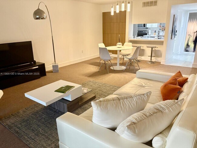 Building Photo - 8632 NW 34th Pl