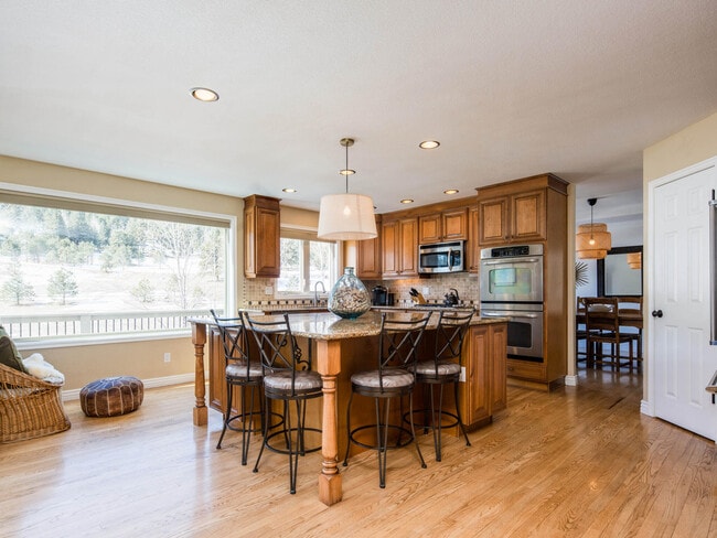 Building Photo - 30390 Beaver Creek Ln