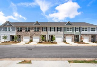 Building Photo - 3531 Cardinal Dr