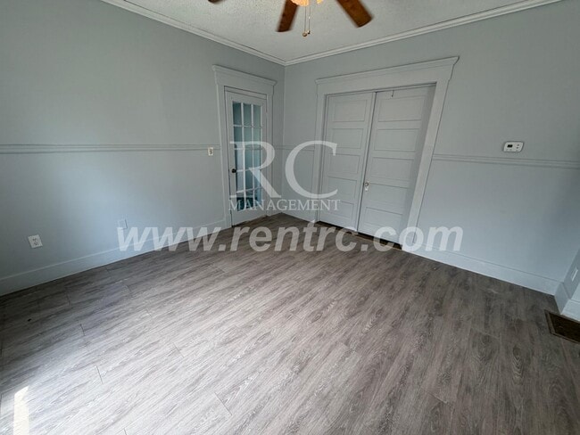 Building Photo - 1323 Grant-