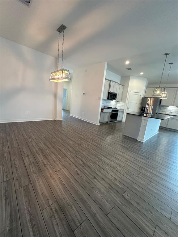 Building Photo - 14007 Vly Crk Ct