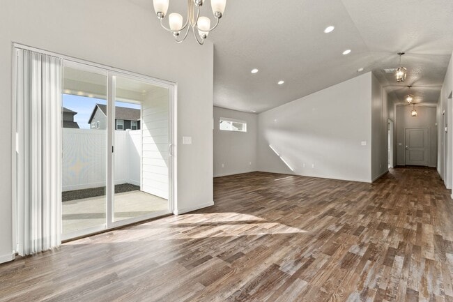 Building Photo - Luxury 3 Bed, 2 Bath Rancher in Spokane Va...