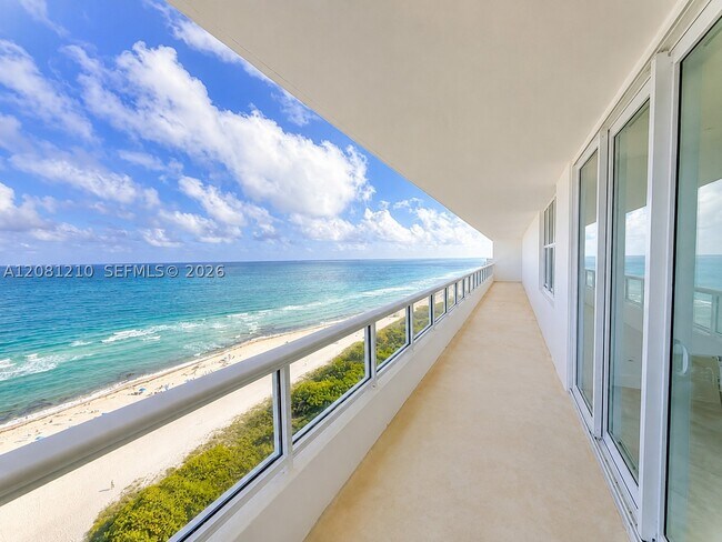 Building Photo - 5601 Collins Ave