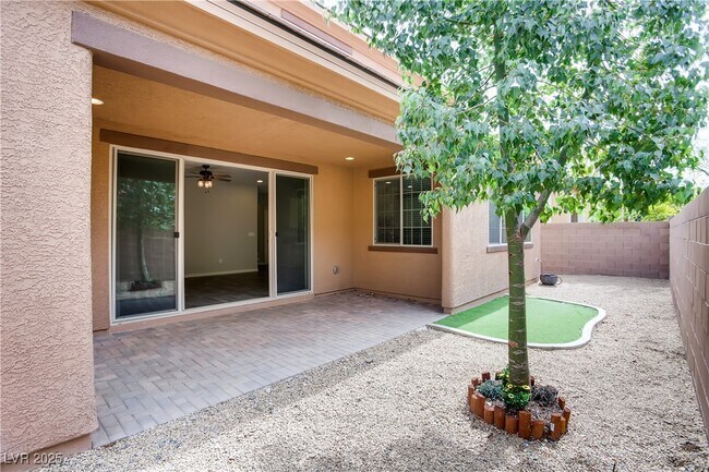 Building Photo - 2517 Bankhurst St