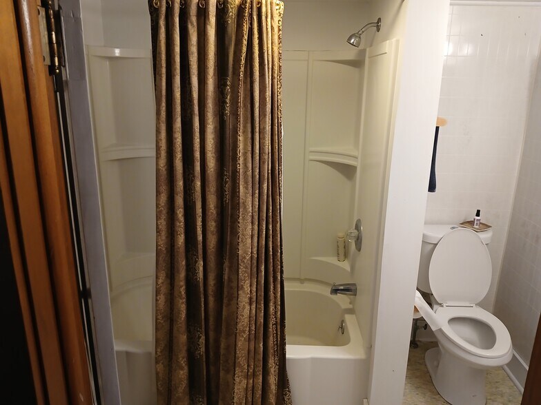 Building Photo - 57 E Morris St