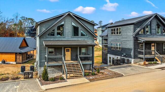 Building Photo - 532 Warbonnet Wy