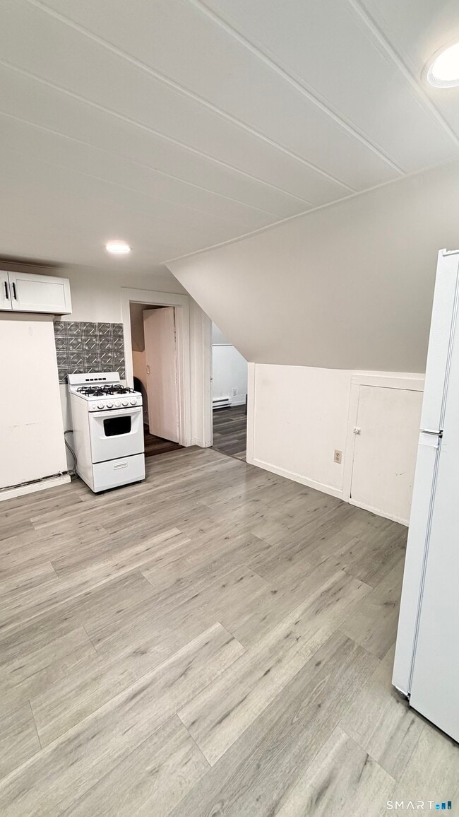 Building Photo - 316 Wilson St