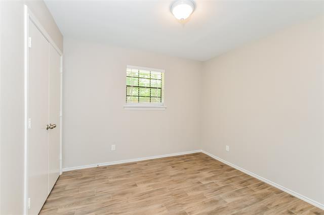 Building Photo - 710 Adams Dr