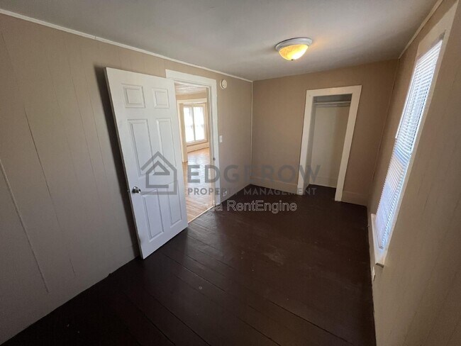 Building Photo - 1220 Hamilton Ave NW