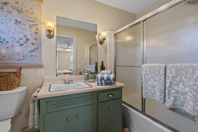 Building Photo - 5 Coleman Park Cir