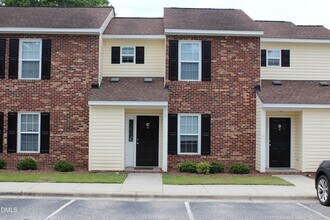 Building Photo - 324 Mae Byrd Rd