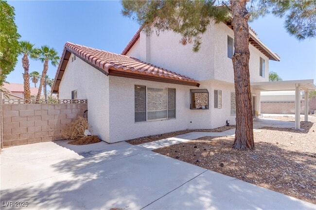 Building Photo - 1517 Kirby Dr