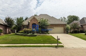 Building Photo - 3 Bed/2 Bath Home in Stillhouse