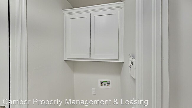 Building Photo - 4 br, 2 bath House - 2225 Cale Cove