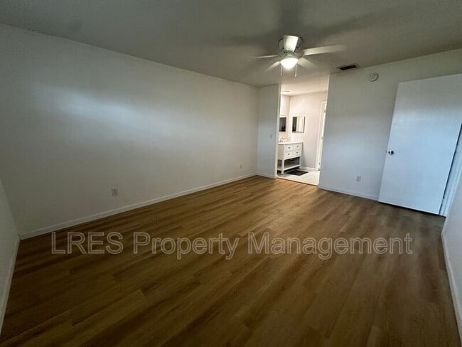 Building Photo - 10647 Deergrass Ln