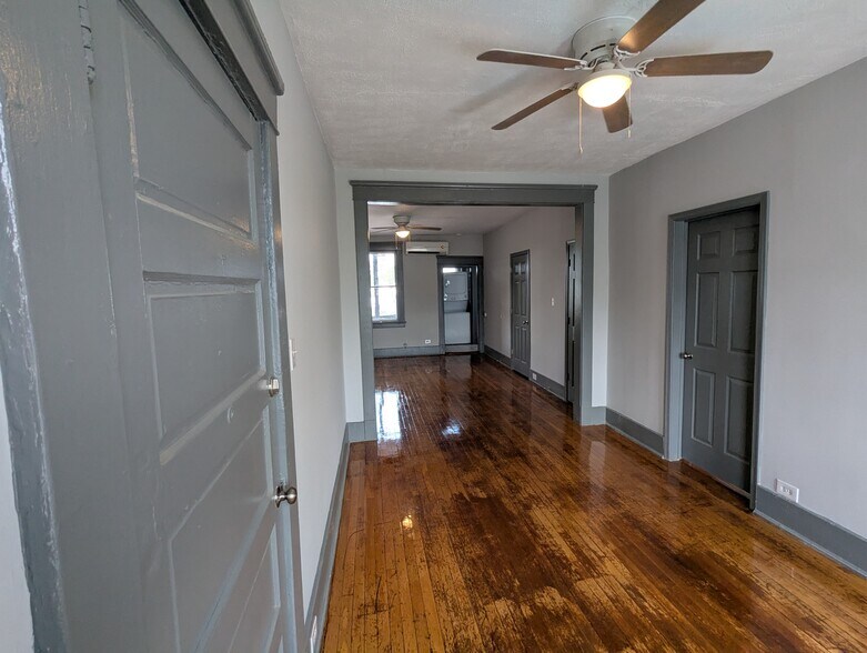 Building Photo - 2914 Idlewood Ave