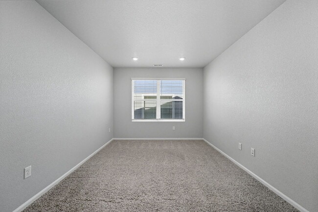 Building Photo - Stunning 3-Bed Townhome in Northglenn w/ 2...