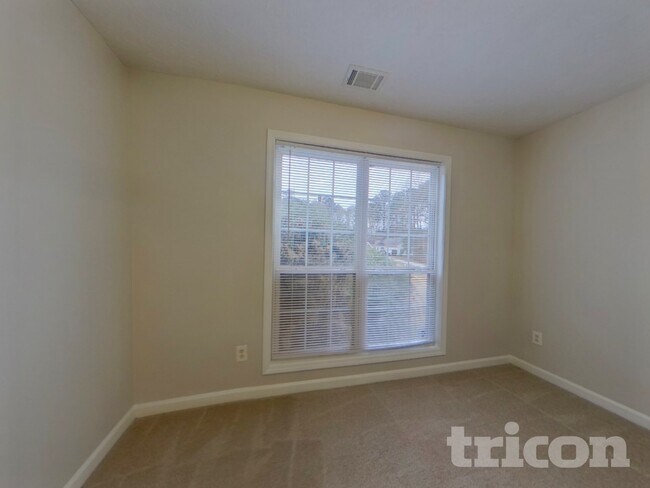 Building Photo - 615 Bridle Creek Dr