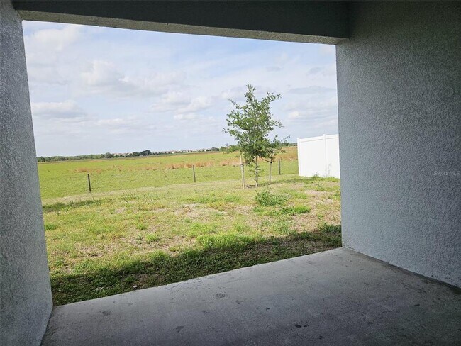 Building Photo - 652 Daring Dr
