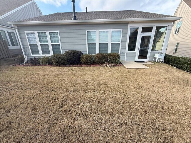 Building Photo - 1460 Vinery Ave