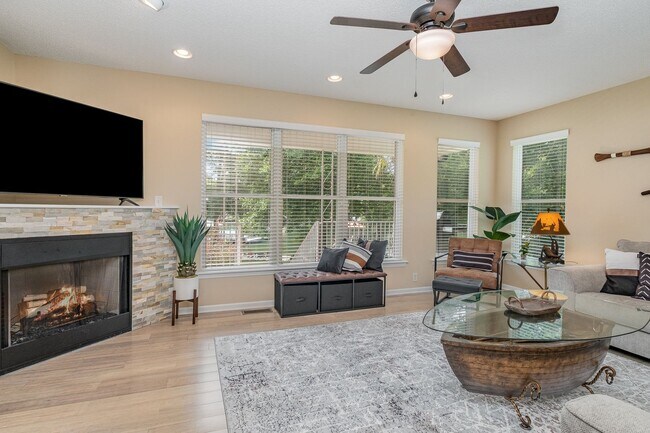 Building Photo - Waterfront– Fully Furnished on Lake Norman...